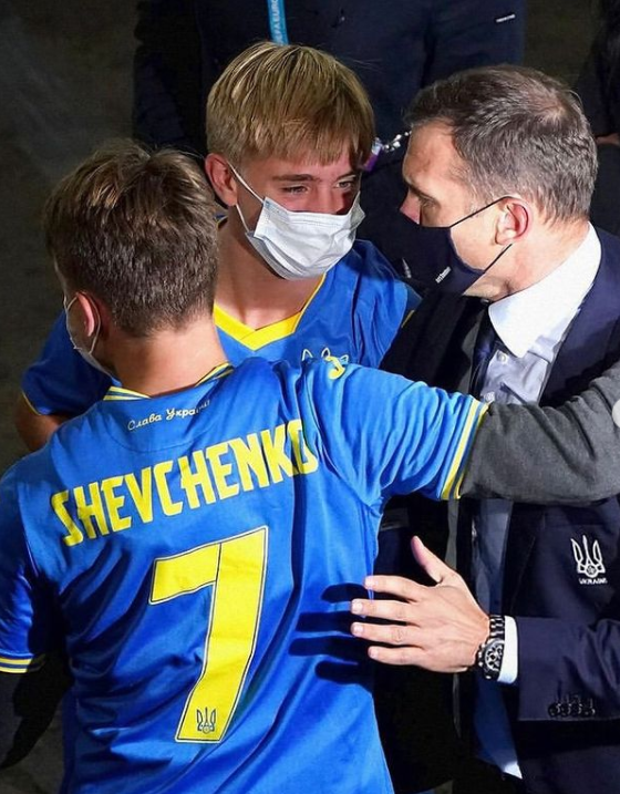 Сын Андрея Шевченко стал футбольной звездой в Англии и может никогда не сыграть за сборную Украины