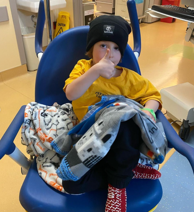 Внук Григория Чапкиса непросто перенес хирургическую операцию: решил, что его бросили