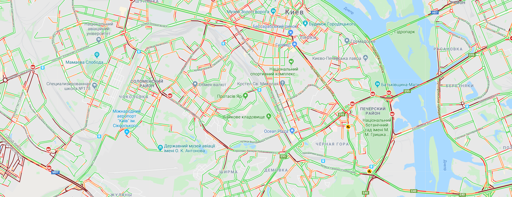 Центр Києва скували пробки