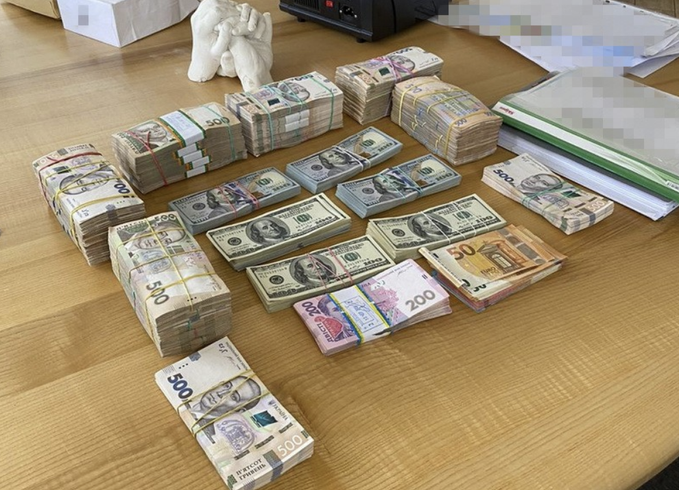 СБУ выявила миллионные хищения во время реконструкции "Борисполя"