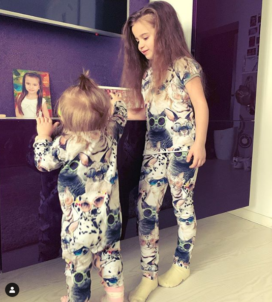 Дикі сестрички: Лілія Ребрик зворушила мережу фото з доньками