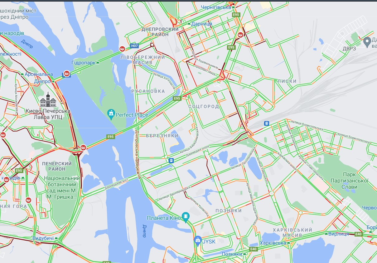 Київ зупинився в заторах: які вулиці варто об'їхати