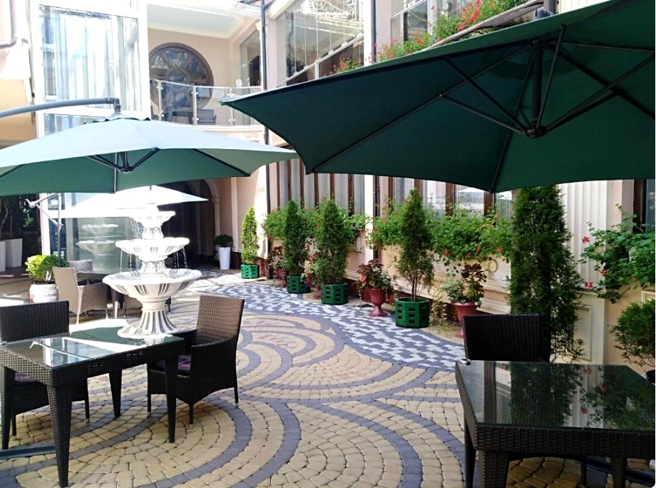 Чернівці в деталях: путівник по найцікавіших пам’ятках, готелях та ресторанах міста