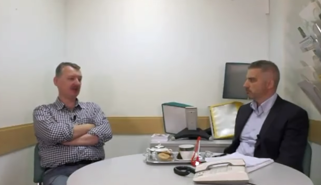 Ну извините! Гиркин рассказал, как боевики прикрывались мирным населением (видео)