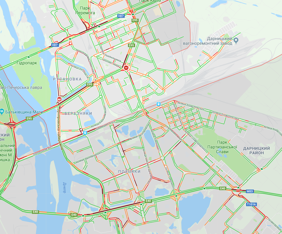 В Киеве образовались многочисленные пробки
