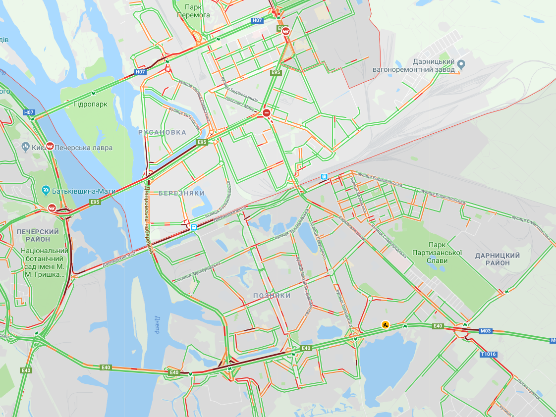 В Киеве образовались многочисленные пробки