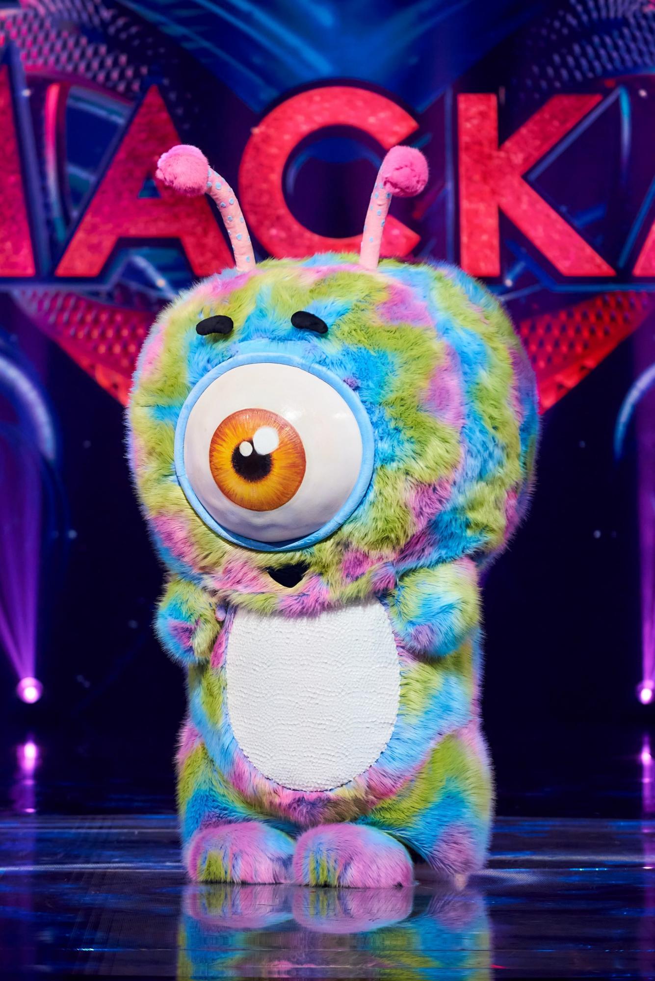 Учасник популярного українського ТБ-шоу станцює на пілоні: в мережу "злили" відео