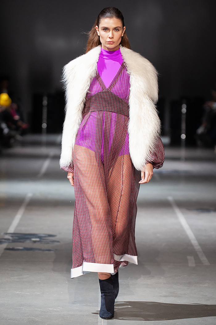 В неоновых огнях большого города: VOROZHBYT&amp;ZEMSKOVA представили кислотную коллекцию FW19-20