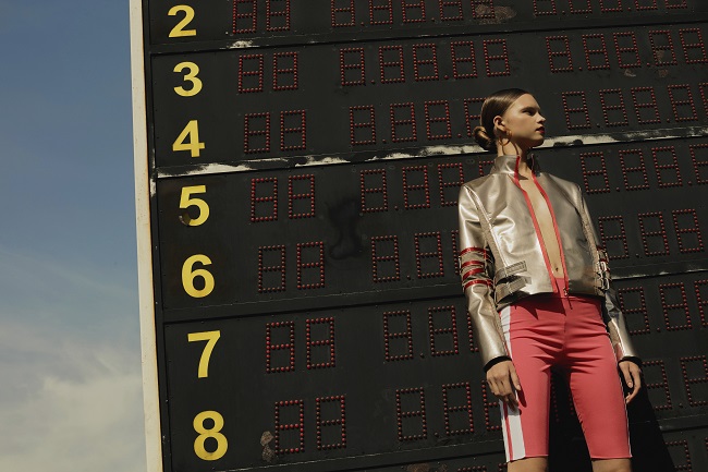 "На старт!" Известный украинский дуэт дизайнеров представил "гоночную" коллекцию весна-лето 2019