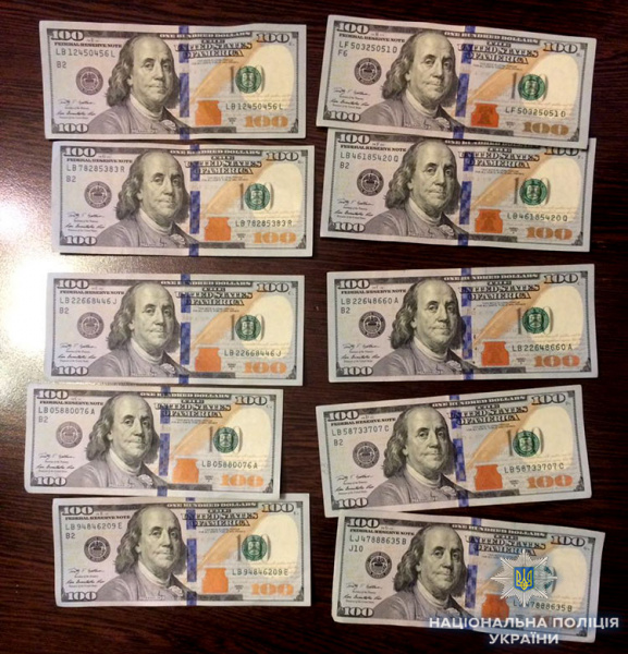 В Волынской области руководителя суда задержали на взятке