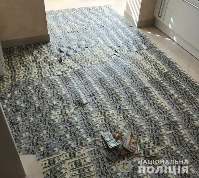 В Запорожье разоблачили должностных лиц вуза в продаже дипломов иностранцам