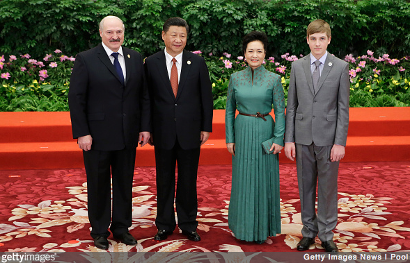 Белорусский принц: Лукашенко-младший поразил сеть (фото)
