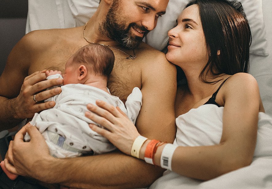 Много шутил: Тимур Мирошниченко рассказал о партнерских родах