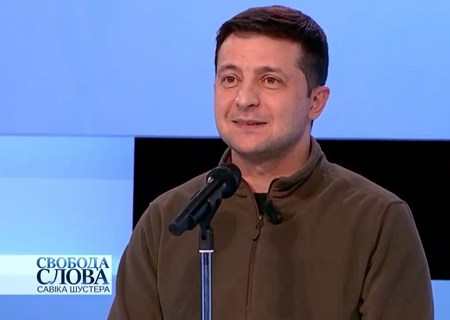 Зеленский у Шустера извинился за свой внешний вид: сразу с самолета