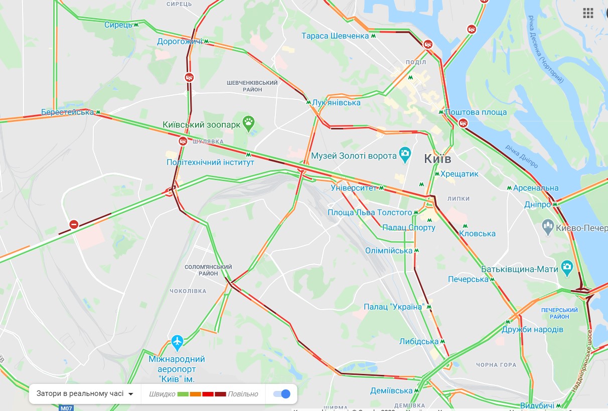 Киев стоит в пробках: ситуация на дорогах столицы