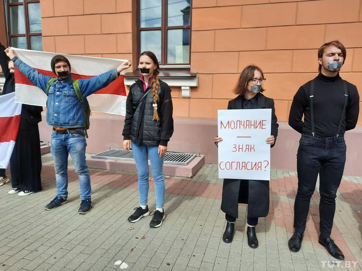 Разгон студентов и задержания протестующих: что происходит в Беларуси