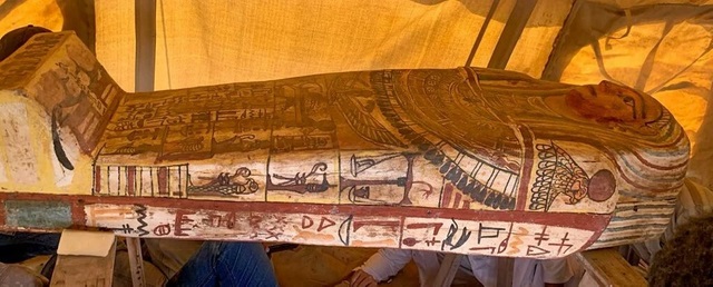В Єгипті знайшли 14 непошкоджених 2500-літніх саркофагів: яскраві фото