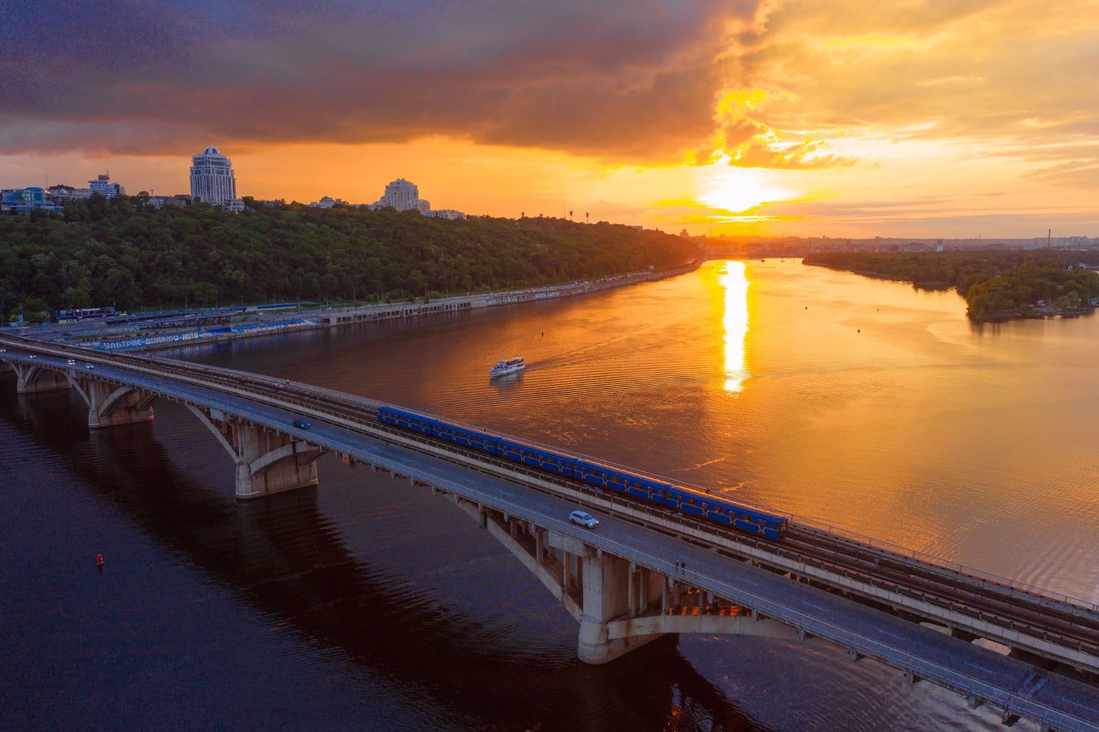 В метро Киева назвали самые загруженные станции