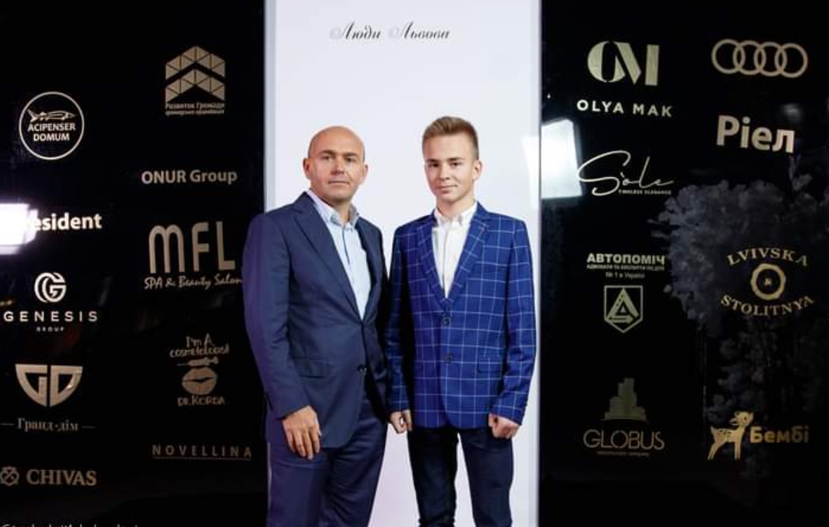 Во Львове ученик 9-го класса "лихачил" на авто ночью: стало известно, чей это сын