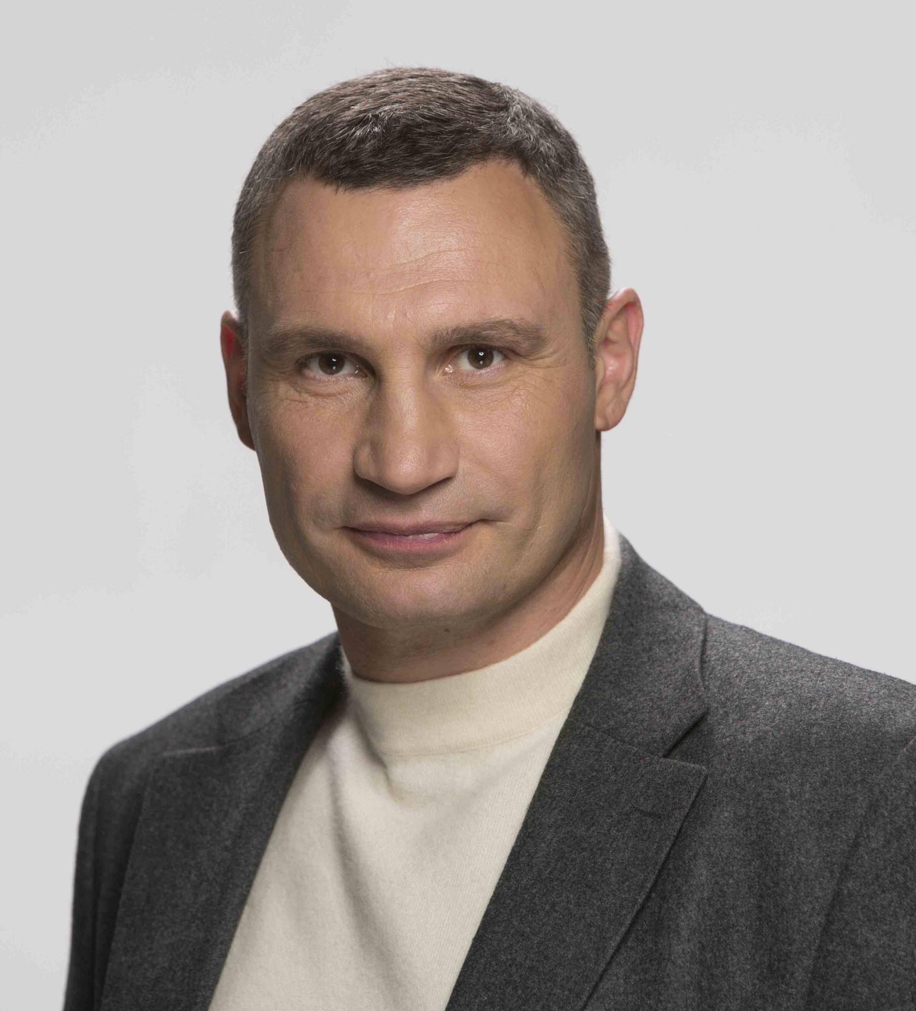 Лауреати загальнонаціональної лауреати загальнонаціональної "Людина року - 2020" в номінації "Міський голова року (великих міст)"