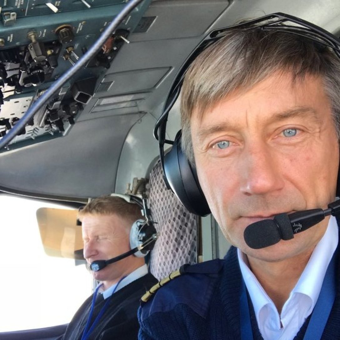 "Борт перекинувся": з’явилися фото жорсткої посадки зниклого у Росії літака