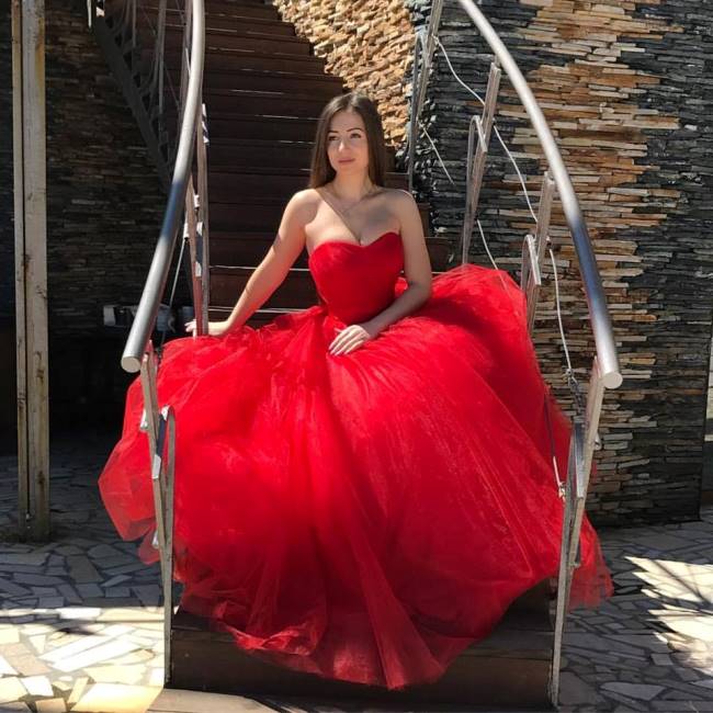 Elvira Gavrilova (Эльвира Гаврилова) - современная бизнес-вумен