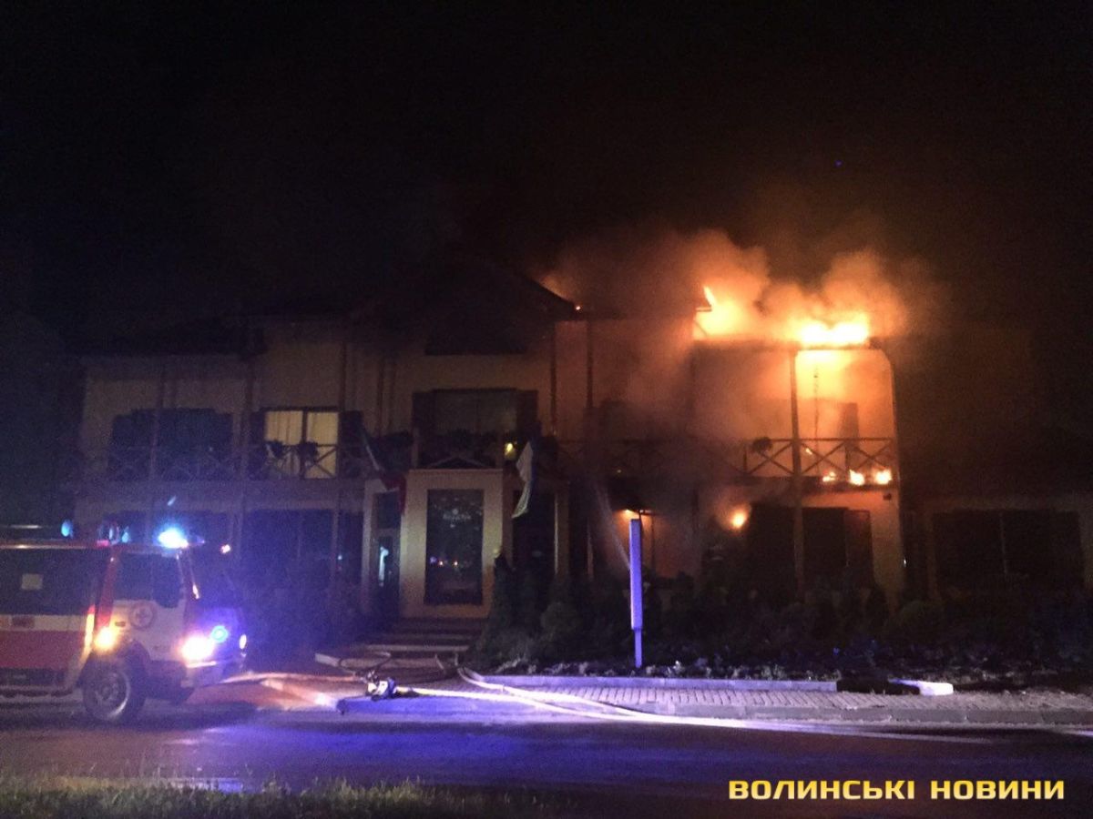 В Луцке загорелась гостиница, есть пострадавшие