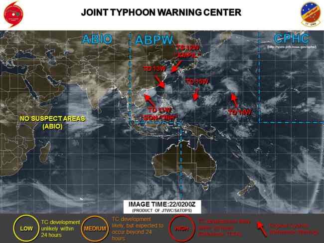 В Шанхае эвакуировали более 190 тыс. человек из-за приближения тайфуна