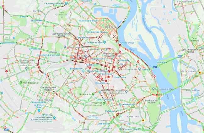 В центре Киева образовались пробки