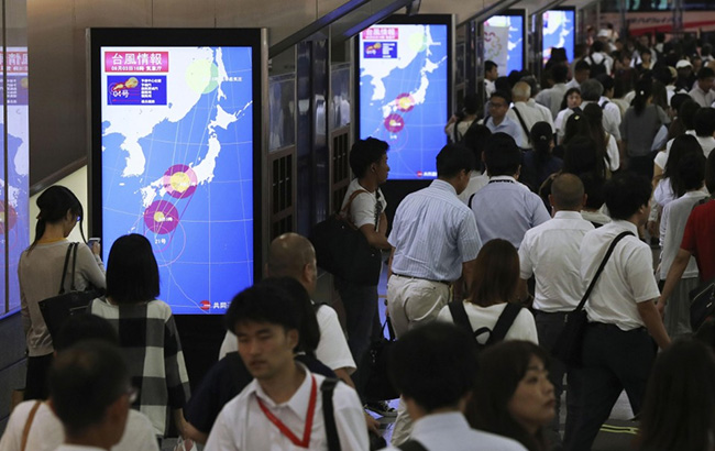 В Японії через тайфун скасовано понад 600 авіарейсів