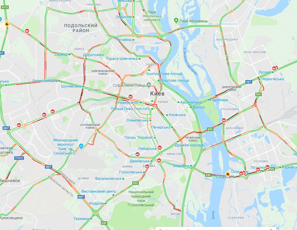В Киеве утром образовались многочисленные пробки