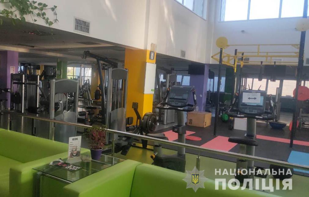 В Анкарі на будівлю парламенту скинута бомба