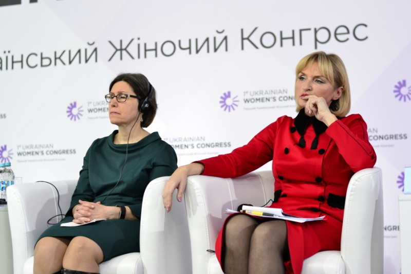 В Украине ежегодно 3 млн детей становятся свидетелями и жертвами домашнего насилия, - Луценко