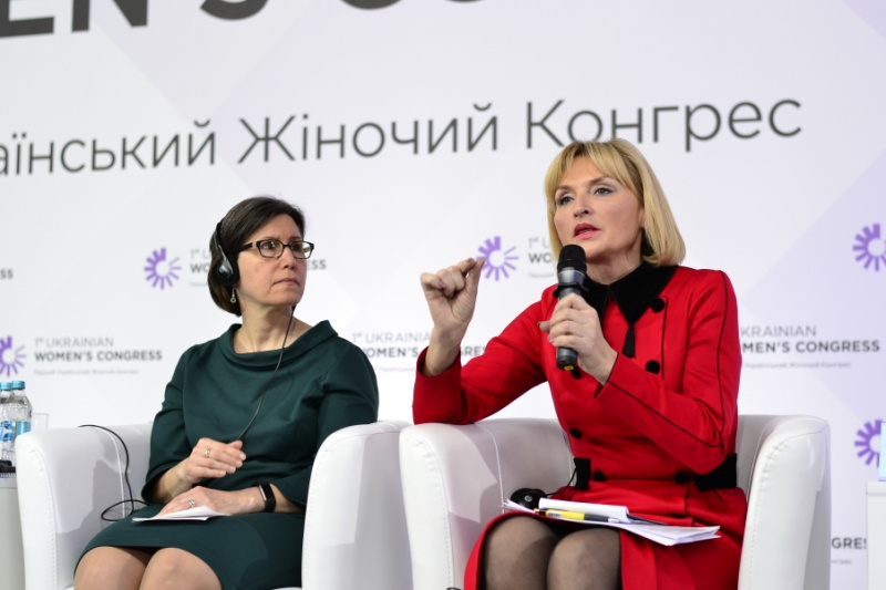 В Украине ежегодно 3 млн детей становятся свидетелями и жертвами домашнего насилия, - Луценко