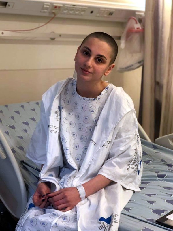 Жажда наживы: в Донецкой области обокрали онкобольную девушку