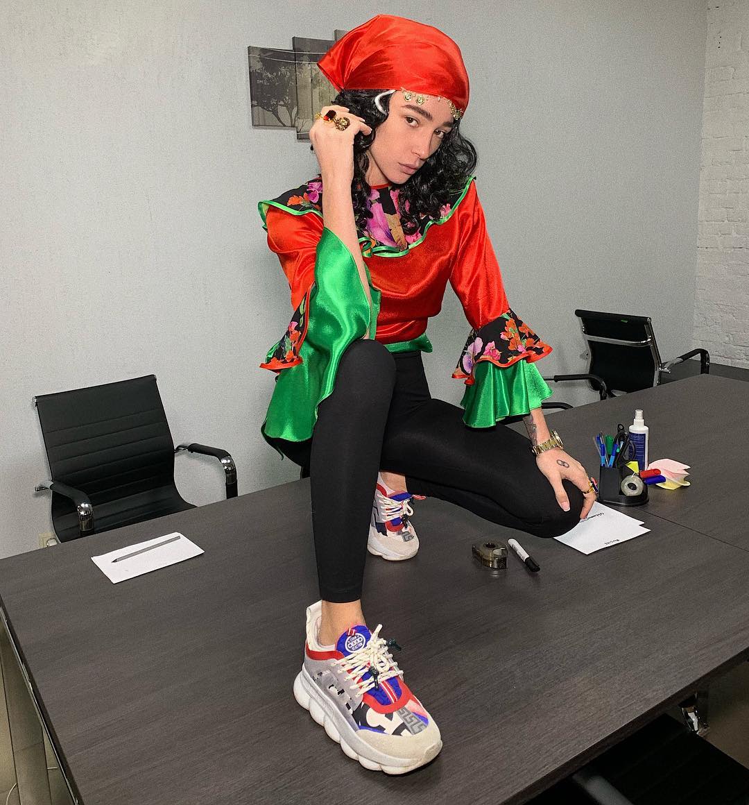 "Моментальный приворот": исхудавшая Настя Ивлеева перевоплотилась в цыганку