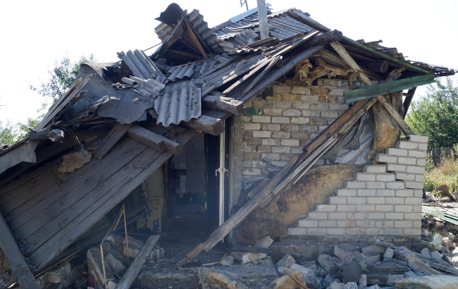 В Лисичанске в частном доме произошел взрыв, пострадала женщина