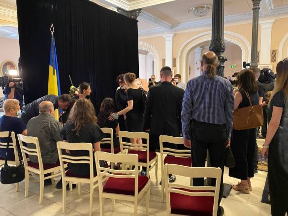 У Києві попрощалися з легендарним хореографом Григорієм Чапкісом (фото)