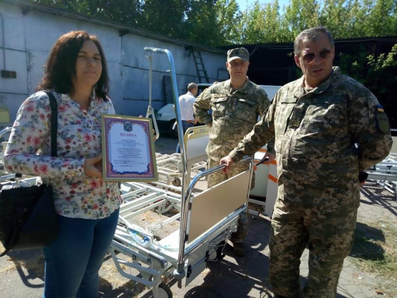 Франция направила в прифронтовые больницы Донбасса медицинское оборудование