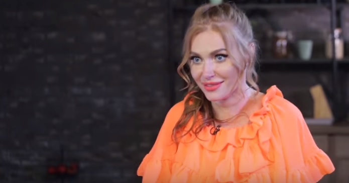 Слава из НеАнгелов озвучила свою зарплату: сумма шокирует