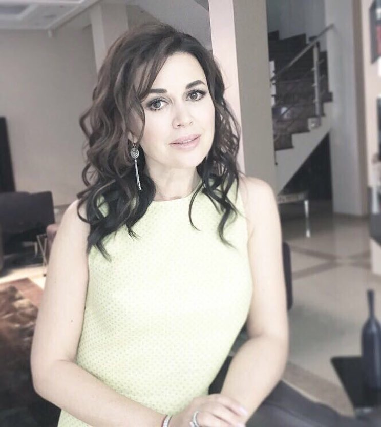 Стала известна заоблачная стоимость лечения Заворотнюк