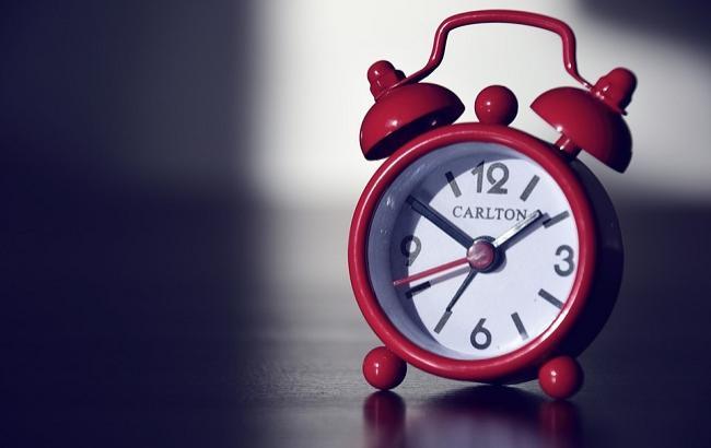 Перевод часов в Украине: зачем это нужно и что нас ждет