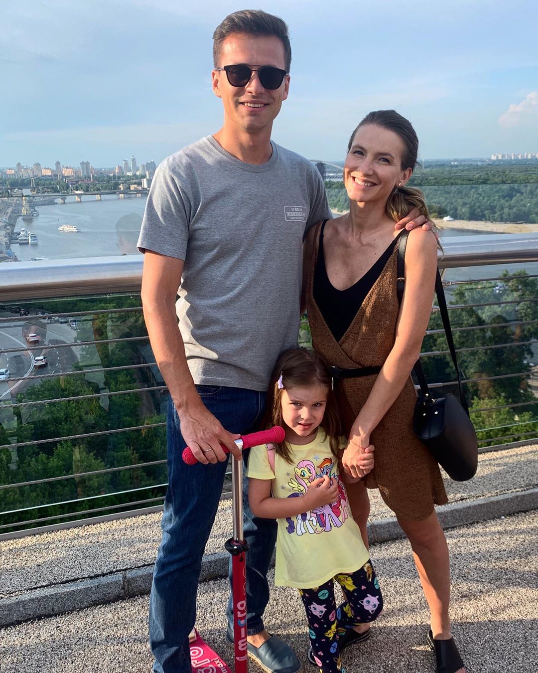 "Слуга народа" Скичко показал милое фото с любимой