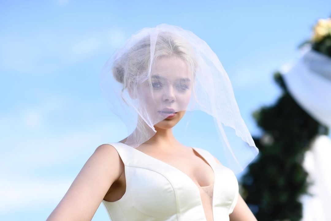 20 гарячих фото Аліни Гросу, на яких вона зовсім не "маленька бджілка"