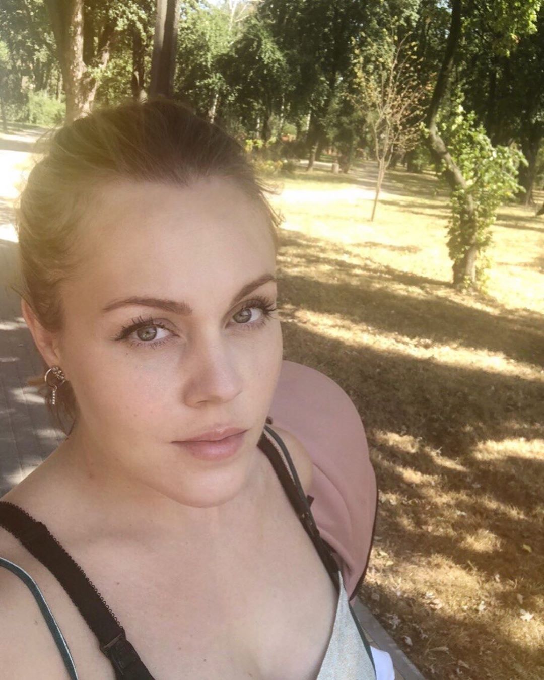 Alyosha впервые рассказала о новорожденной дочери: с мальчиками было хуже