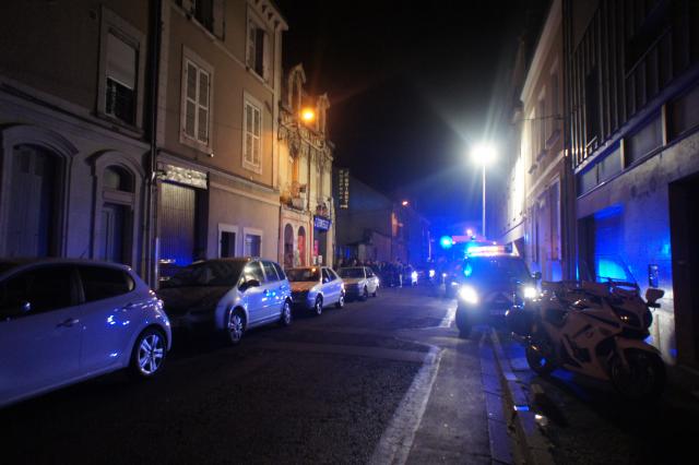 На место прибыли полицейские