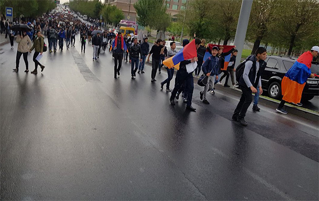 У Єревані під час протестів поліція затримала 183 людей