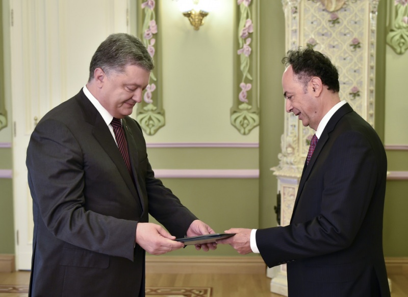 Порошенко принял верительные грамоты у послов ряда иностранных государств