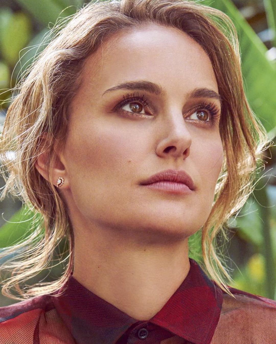 Женщина-вамп: 38-летняя Натали Портман блистает на обложке глянца в провокационном образе