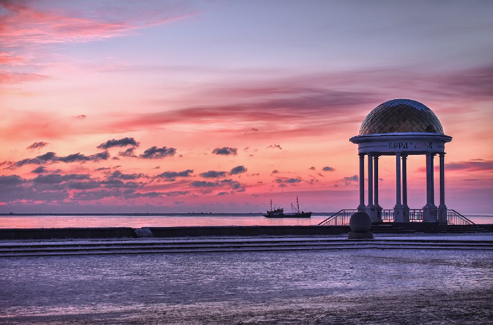 С семьей на море: куда поехать отдыхать в Украине в июле